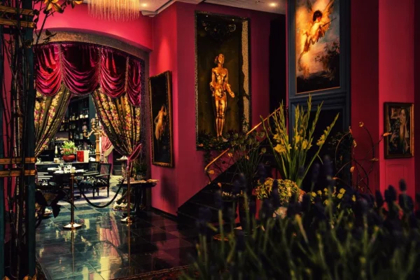 Dorsia Hotel & Restaurant