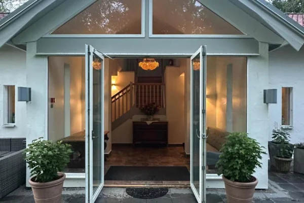 Kronovall Park Residence