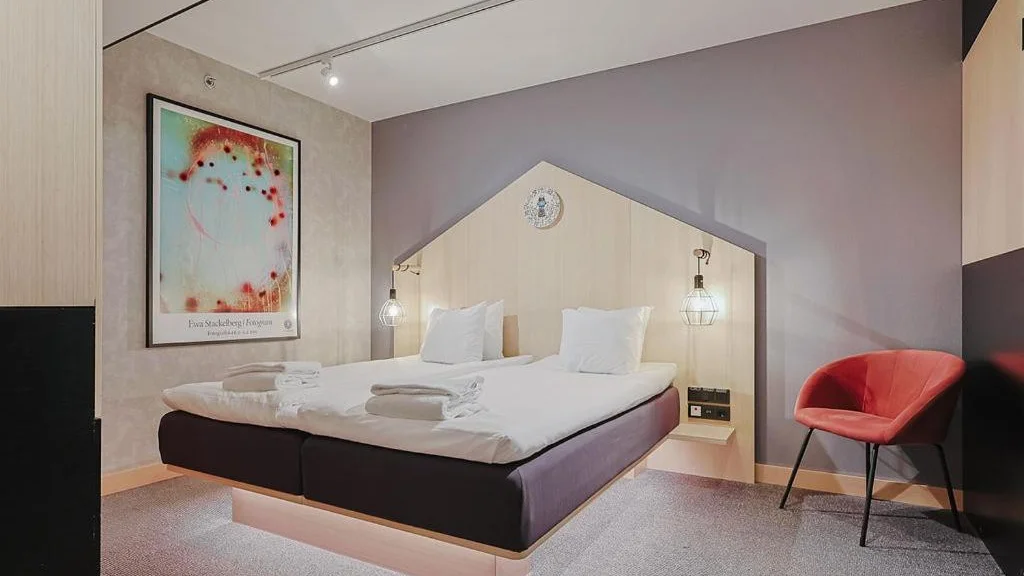 Hotel With Urban Deli