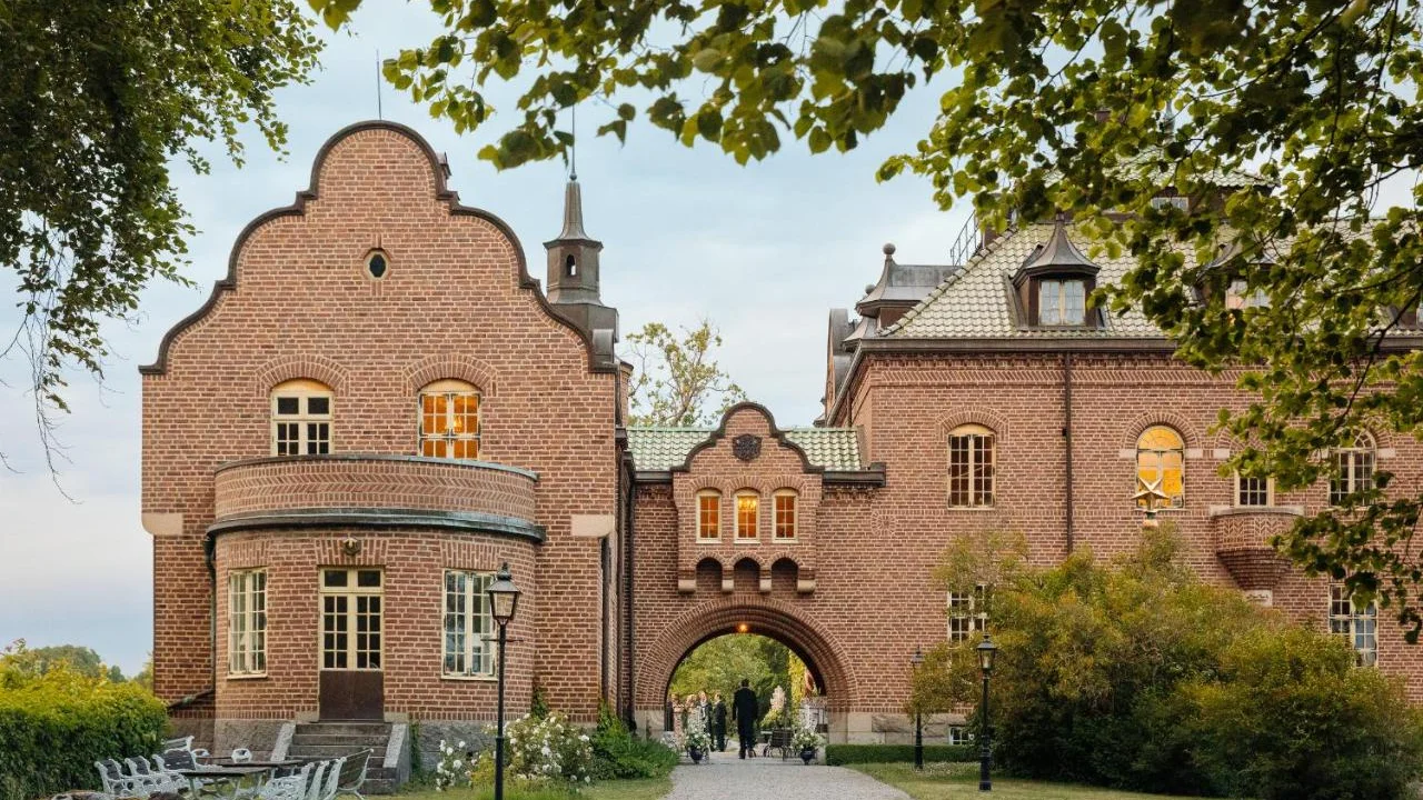 Engsholms Slott - Adults Only