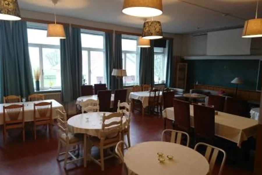 Tossene Vandrahem