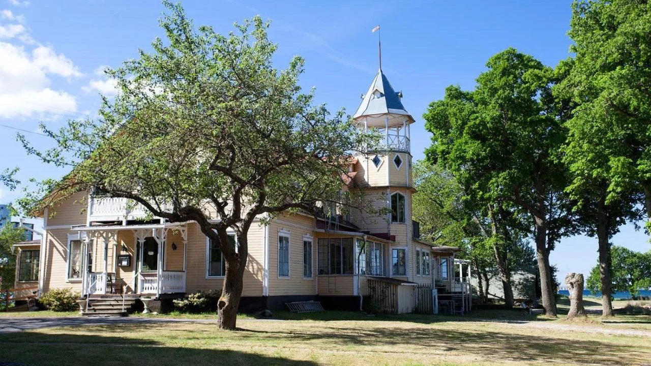 Warfsholm