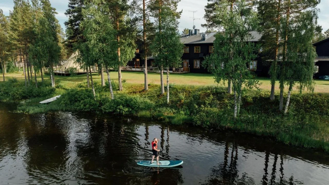 Arctic River Lodge
