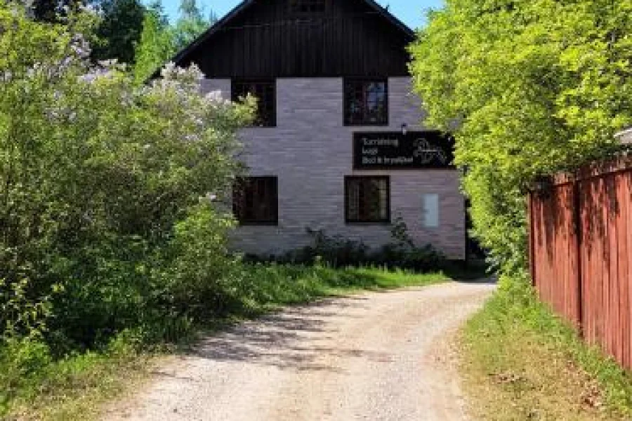 Vargheden B&B och trädgård