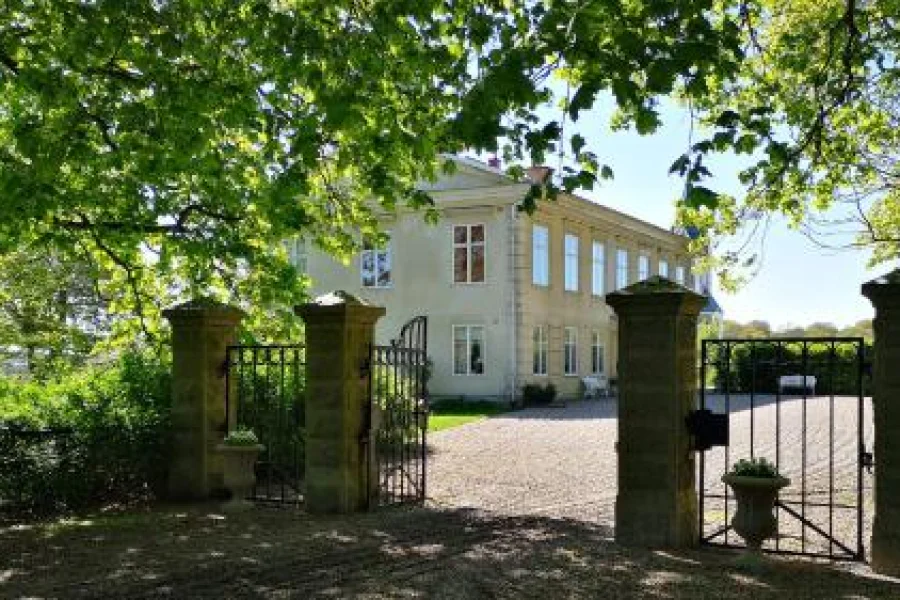 Hoby Gård B&B