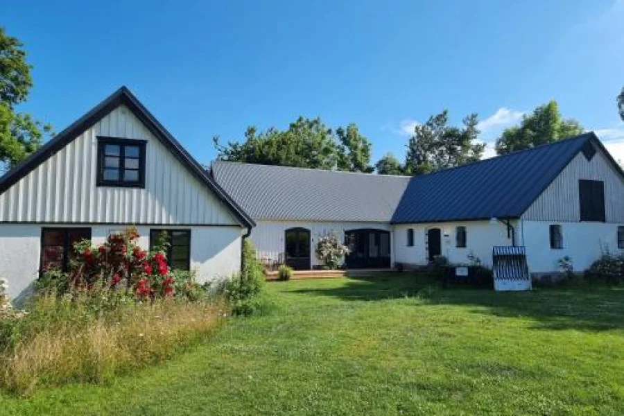 4B Österlen Bed & Breakfast