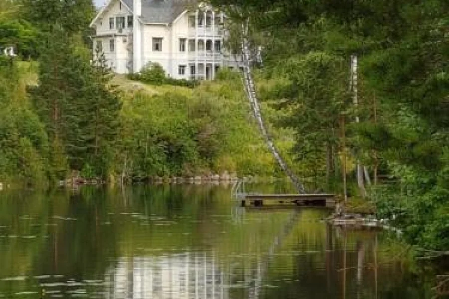 Bredsjö Herrgård