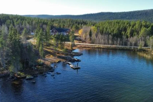 Villa Björklund - Lakeview Apartment in Swedish Lapland
