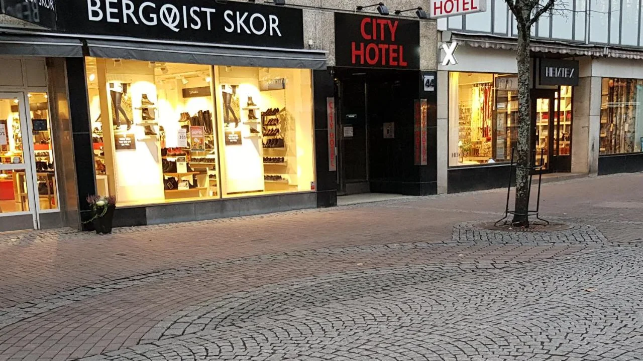City Hotel