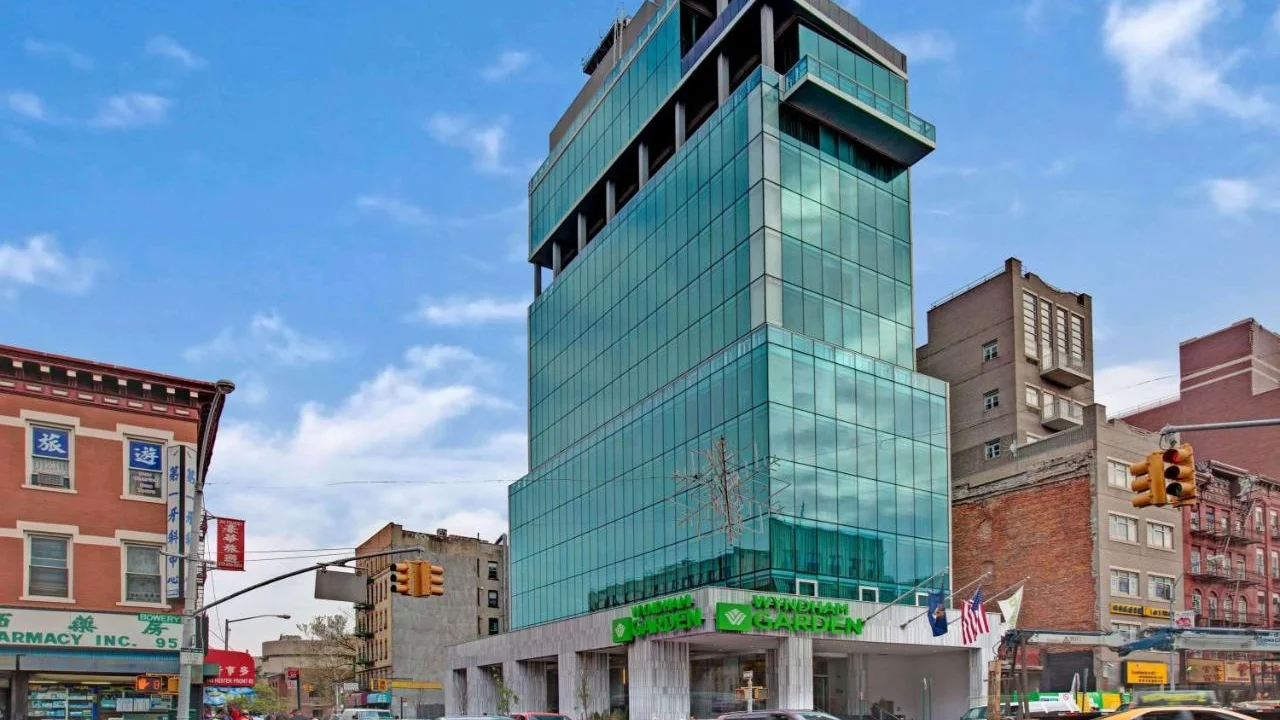 Wyndham Garden Chinatown