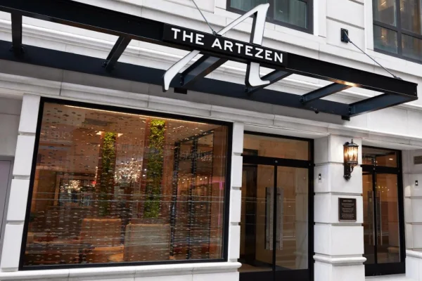 Artezen Hotel