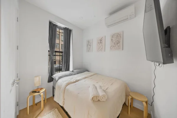 Double Room at a shared Apartment near Times Square