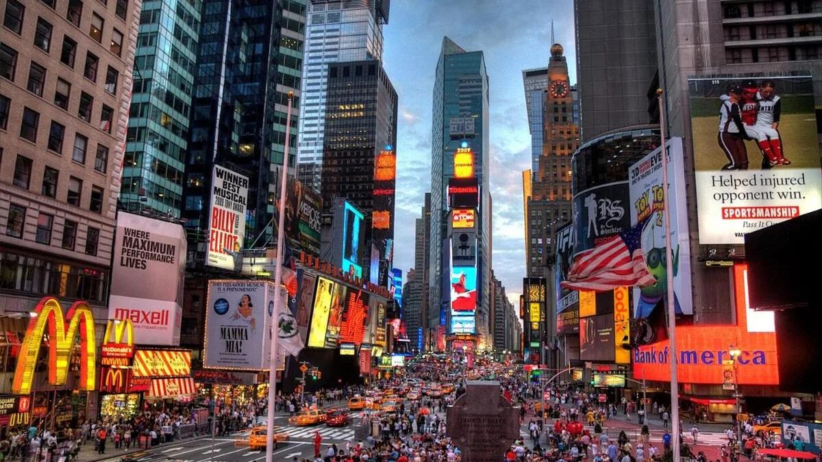The Cosmo Outstand NYC - Private Room near Times Square