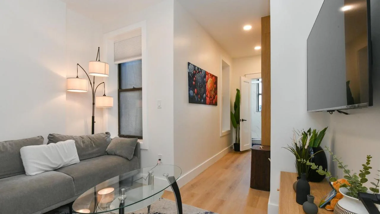 Modern 2BR Apartment Near Central Park