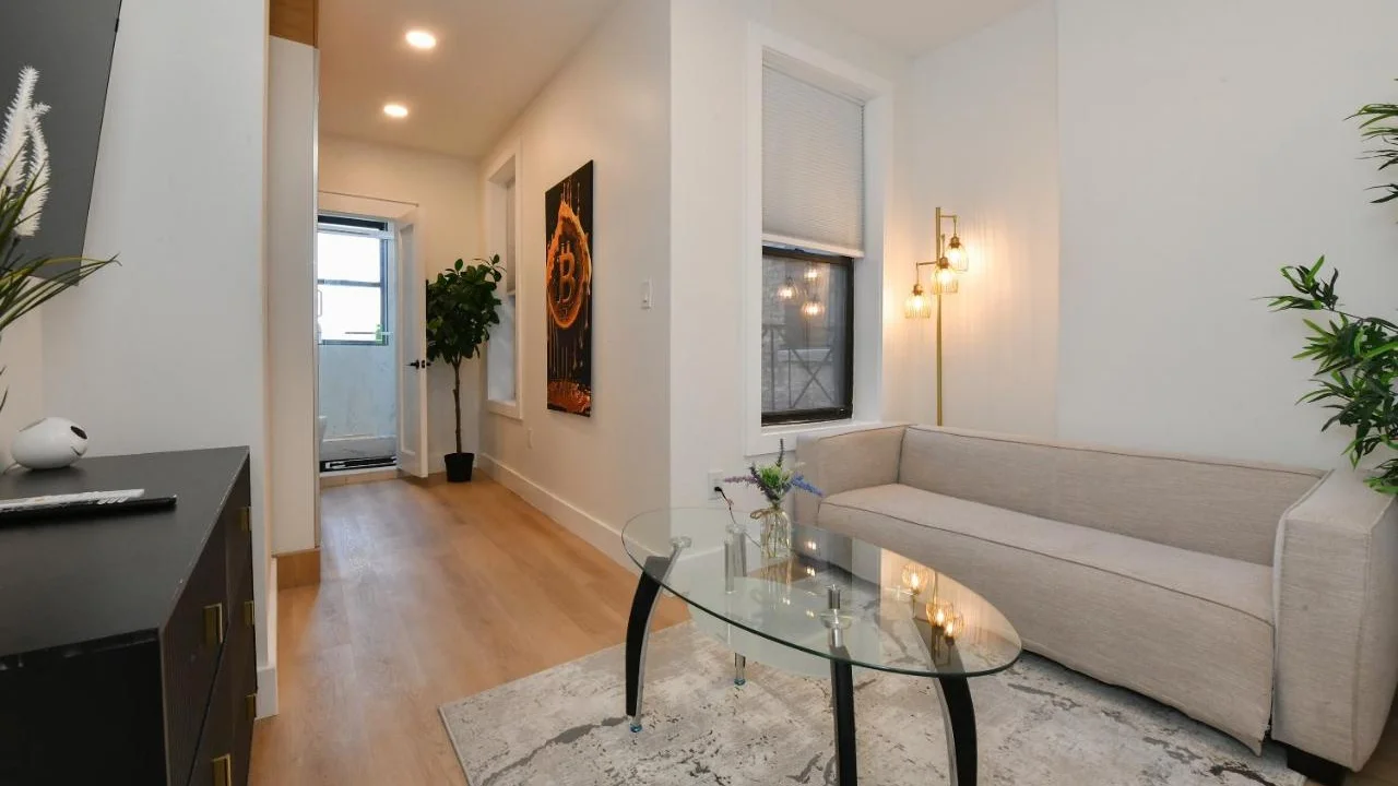 Chic 2BR Stay-Steps From Central Park