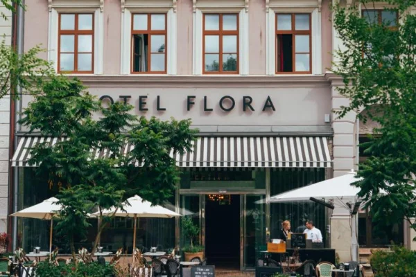 Hotel Flora
