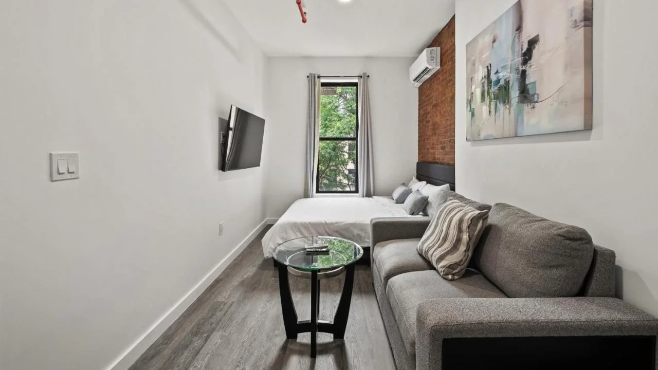 Modern 3-Bedroom NYC Suite for 6 Guests