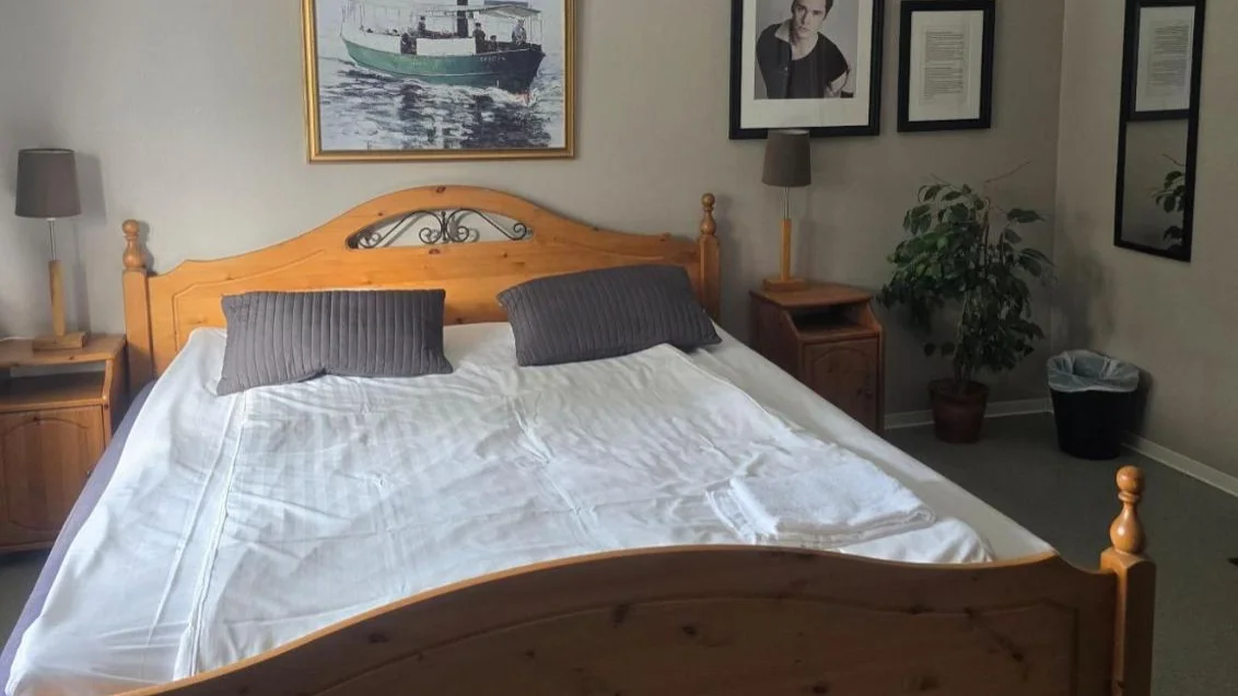 Monicas B&B
