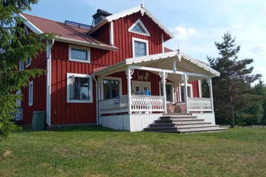 Swedish Paradise Garden & Lake BED & BREAKFAST