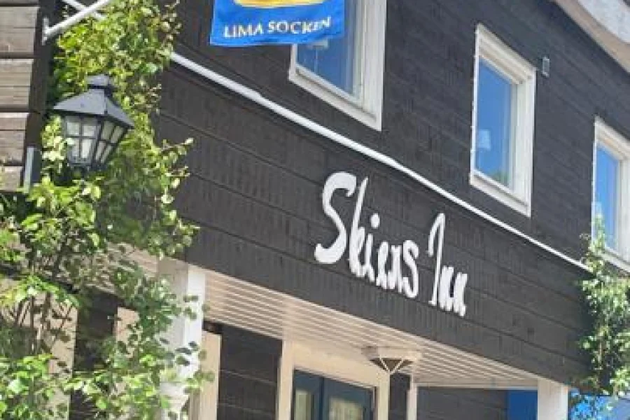 Skiers inn